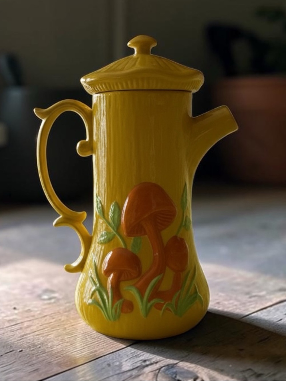 Vintage 1970’s Arnel Ceramic Teapot Merry Mushroom Coffeepot Pitcher Rare yellow
